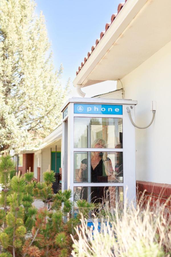 Retro At Mesa Motel